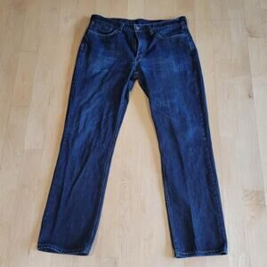 Levi Jeans 514 mens dark wash straight leg Size 36 x 34 Excellent Condition
